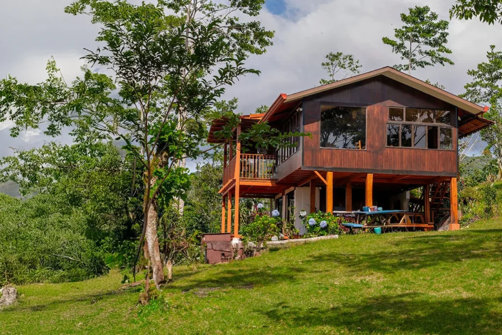 Lodge en Turrialba, Costa Rica rodeado de naturaleza
