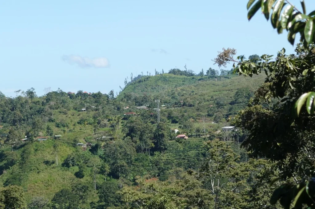 Vista panorámica de Turrialba desde Iriká Lodge, Costa Rica